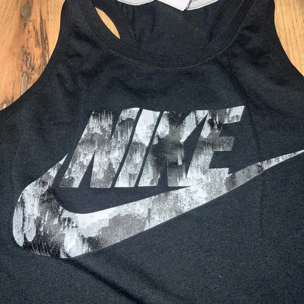 Nike tank top